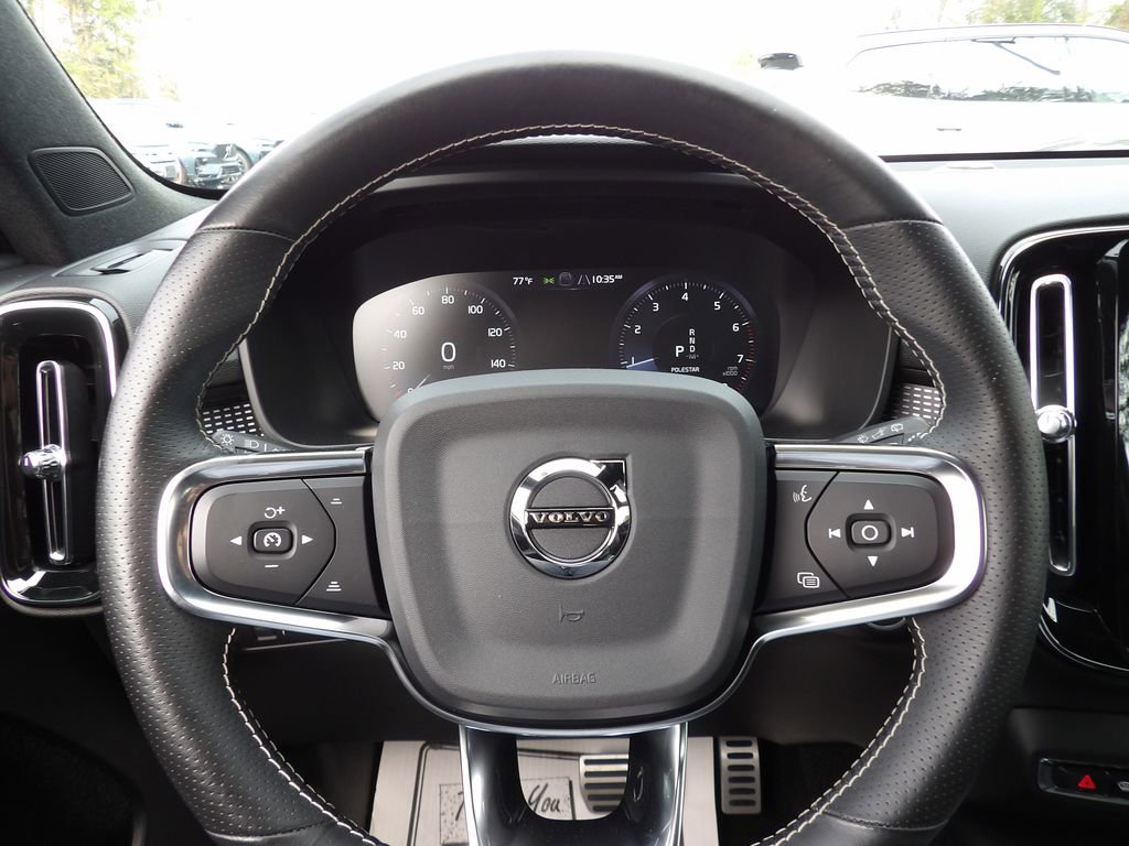 Used 2021 Volvo XC40 T5 R-Design w/ Climate Package image 15