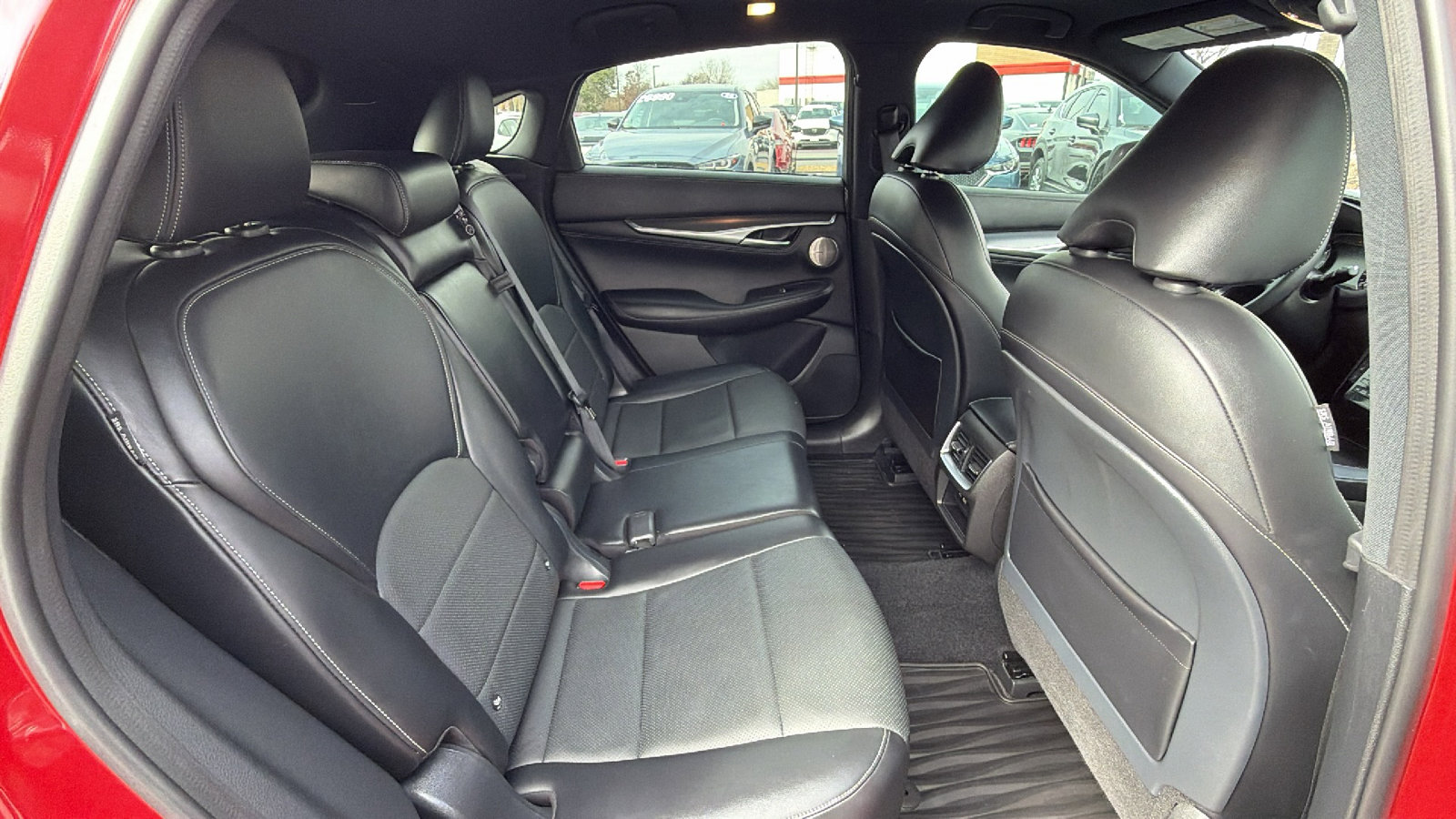 Used 2023 INFINITI QX55 Essential image 33