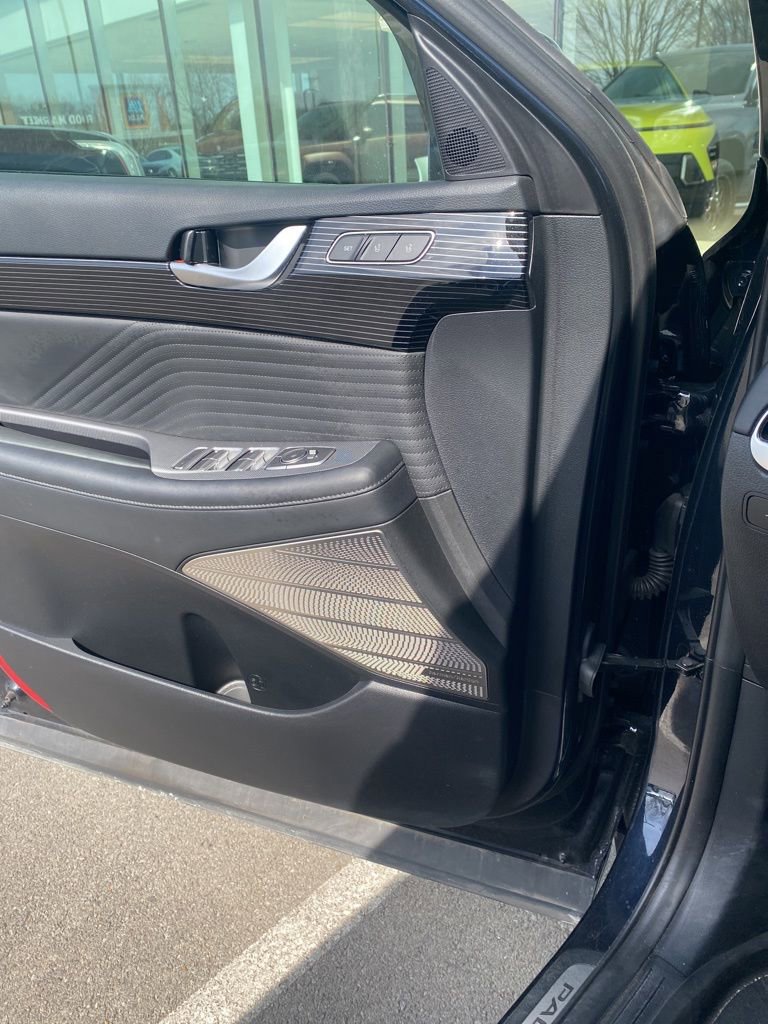 Used 2023 Hyundai Palisade Calligraphy image 9