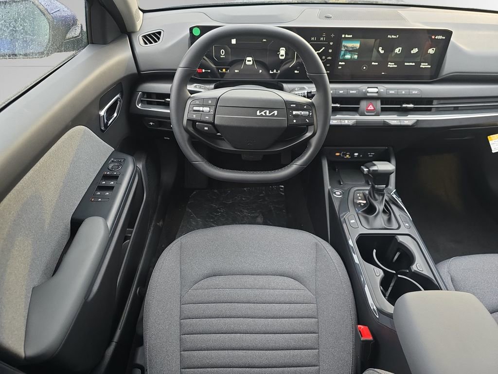 New 2025 Kia K4 EX image 24