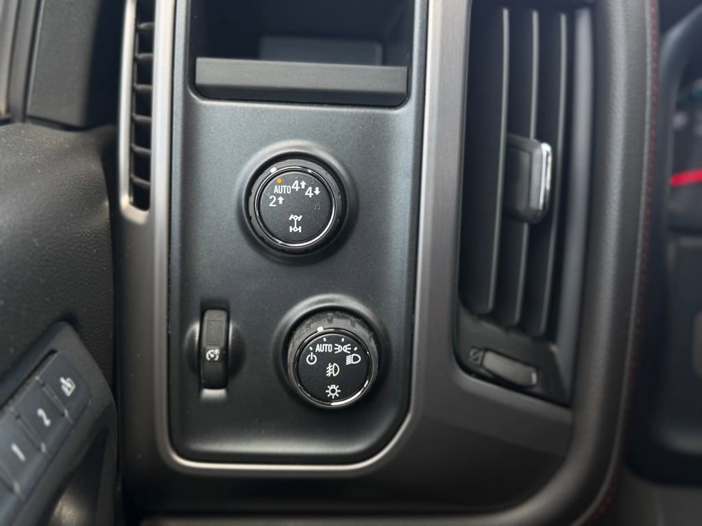 Used 2018 GMC Sierra 1500 SLT w/ All Terrain Package AWD/4WD image 25