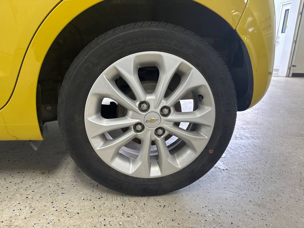 Used 2022 Chevrolet Spark LT FWD image 13