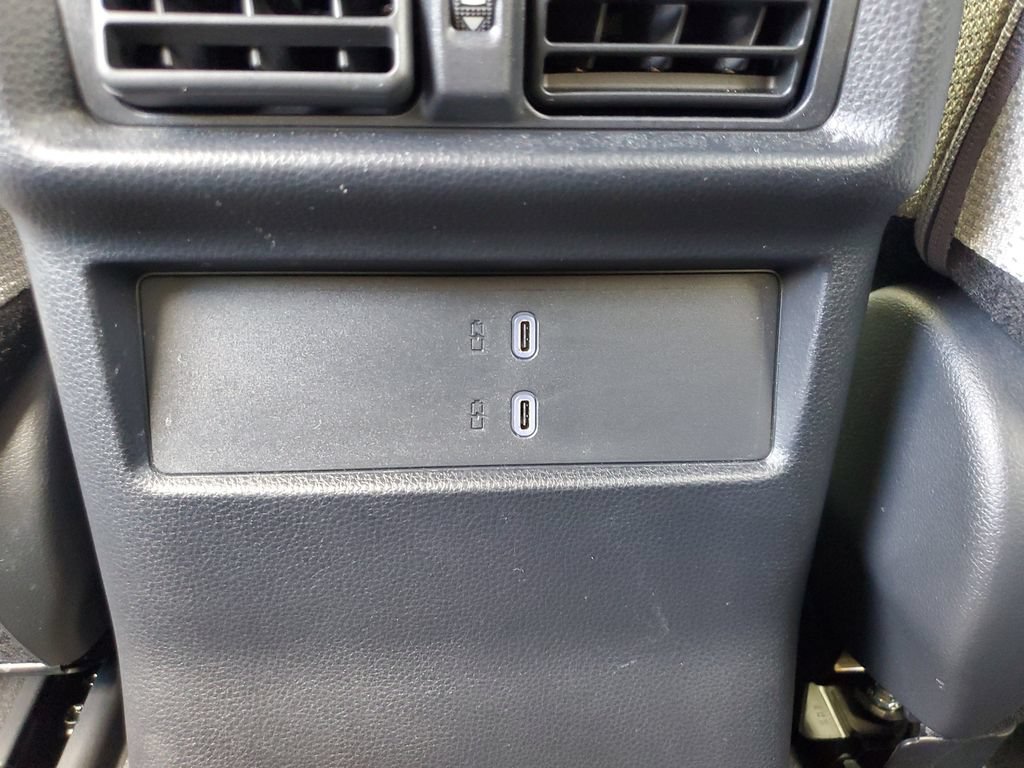 Used 2025 Toyota 4Runner SR5 AWD/4WD image 10