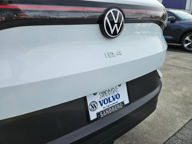 Used 2023 Volkswagen ID.4 Pro AWD/4WD image 10