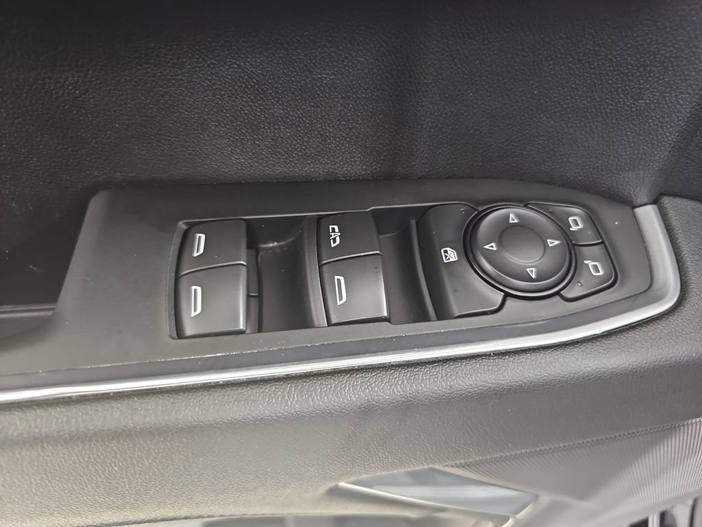 Certified 2024 Chevrolet Silverado 1500 LT AWD/4WD image 32