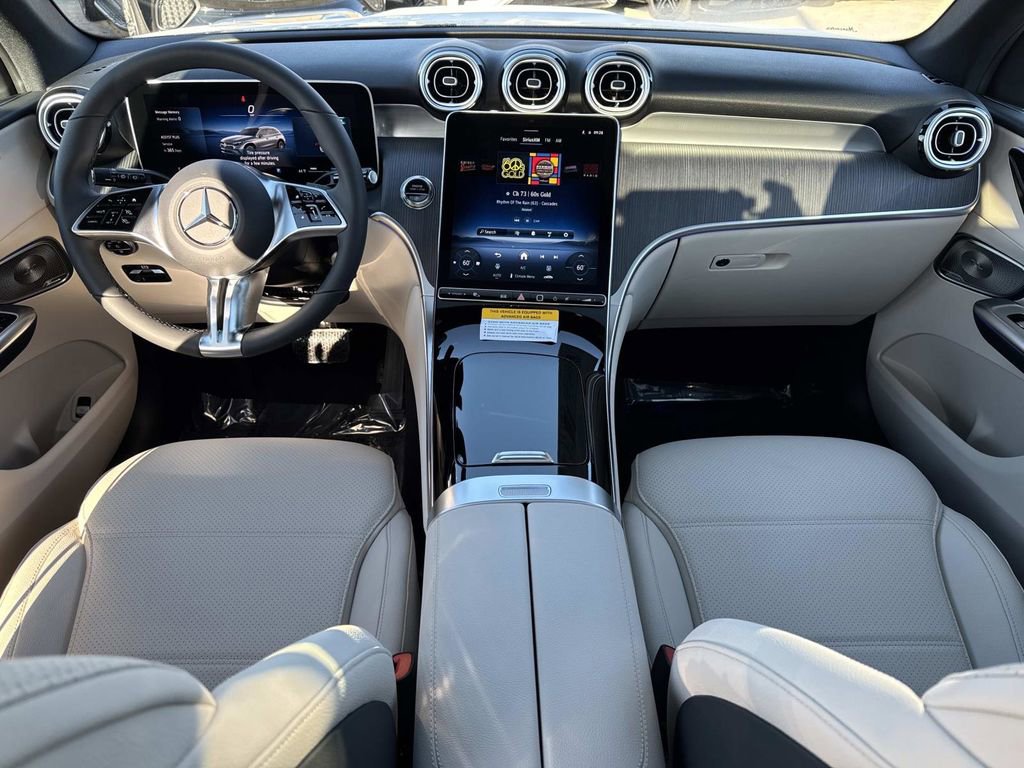 New 2026 Mercedes-Benz GLC 300 4MATIC image 16