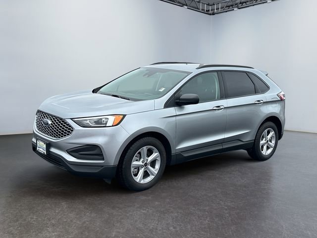 Used 2024 Ford Edge SE