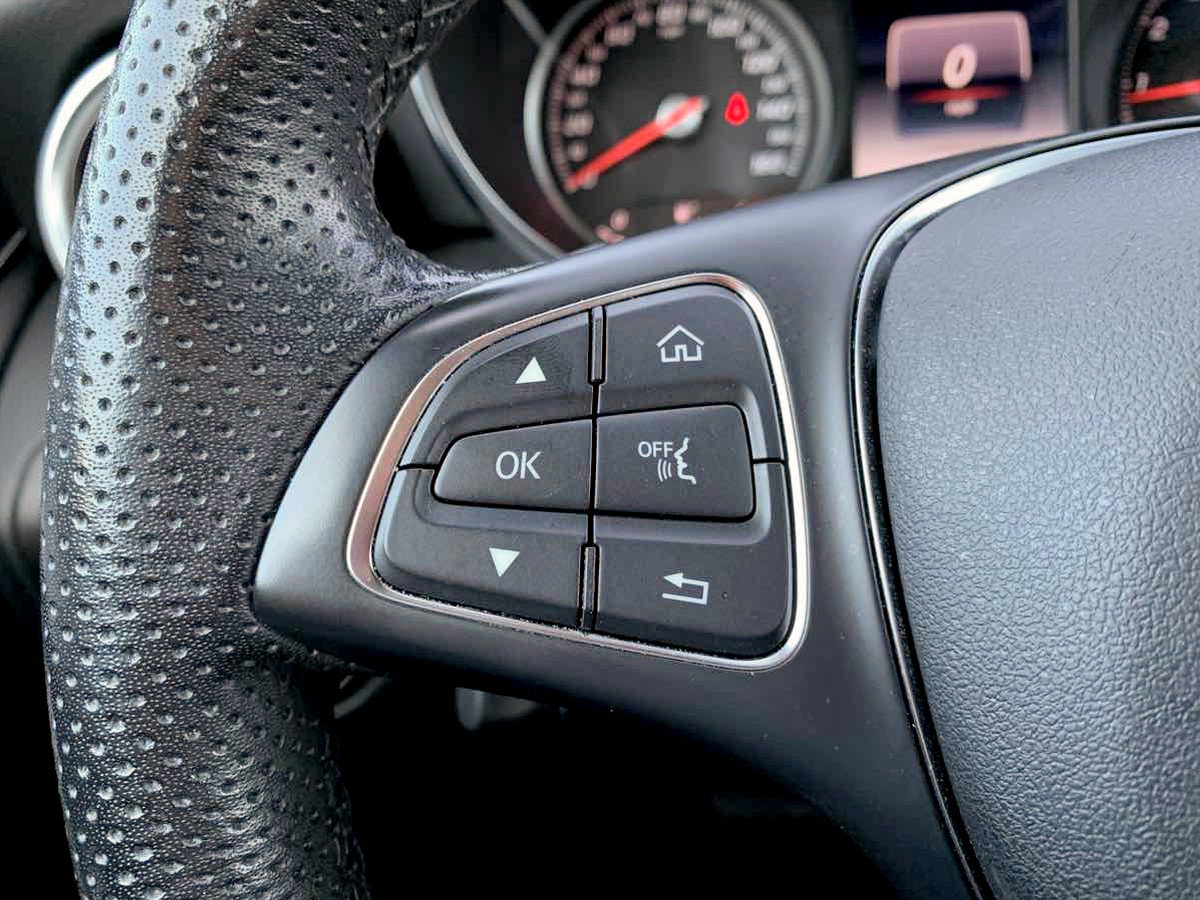 Used 2019 Mercedes-Benz GLC 300 image 23