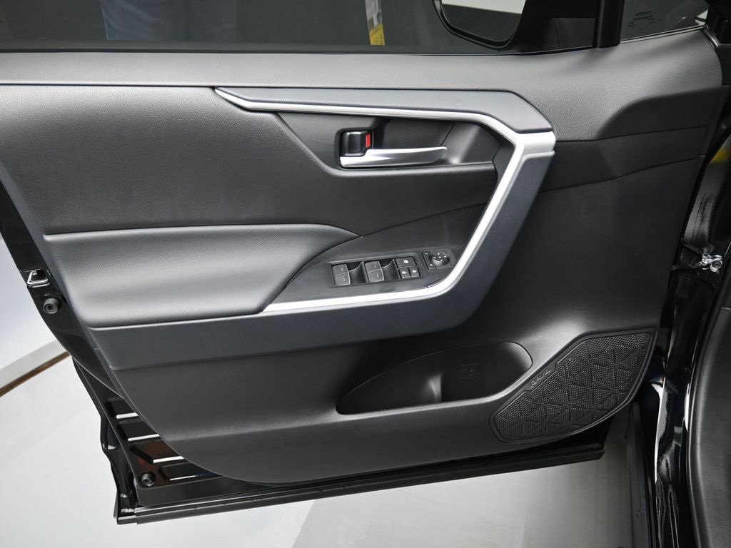 Certified 2025 Toyota RAV4 XLE image 11
