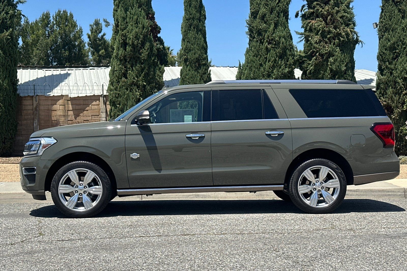 Used 2024 Ford Expedition Max King Ranch RWD image 7