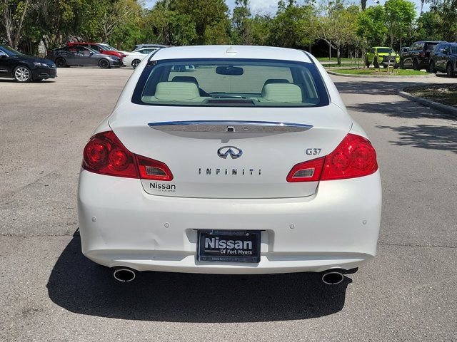 Used 2013 INFINITI G37 Journey w/ Premium Pkg image 5