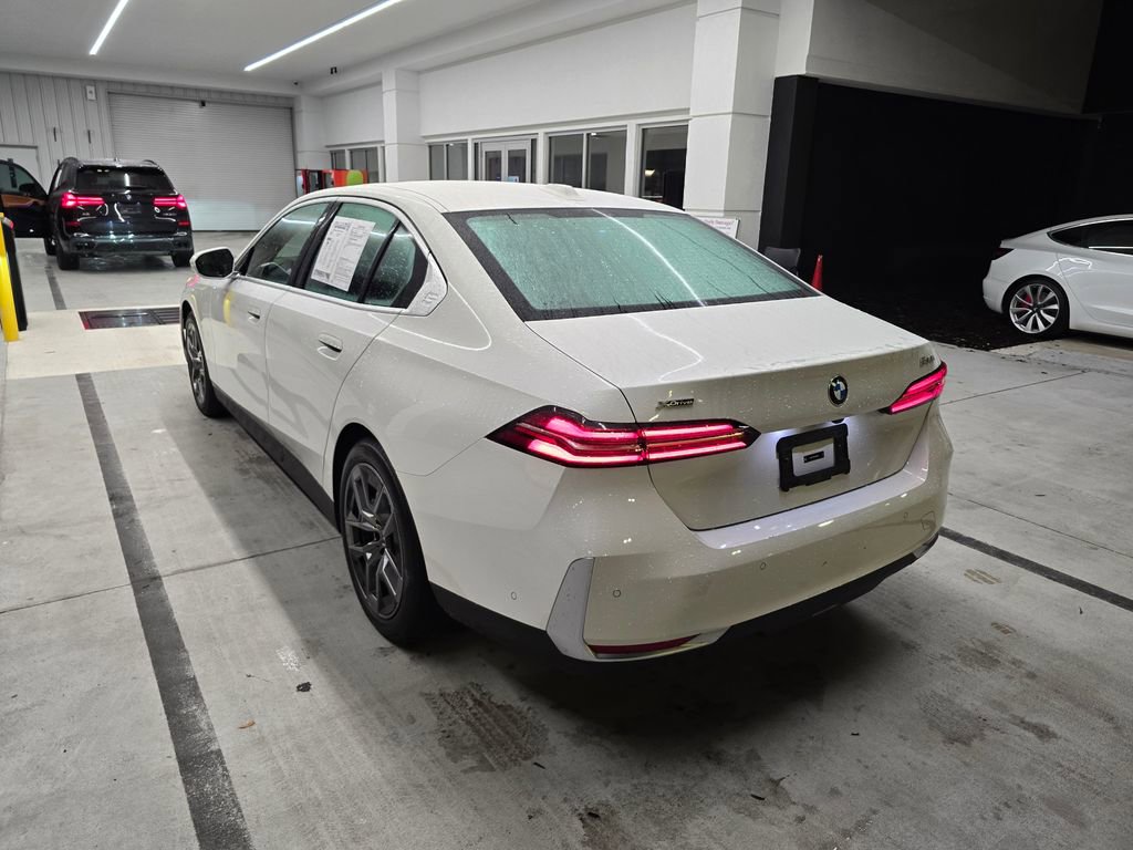 Used 2026 BMW 530i xDrive 530i xDrive image 4