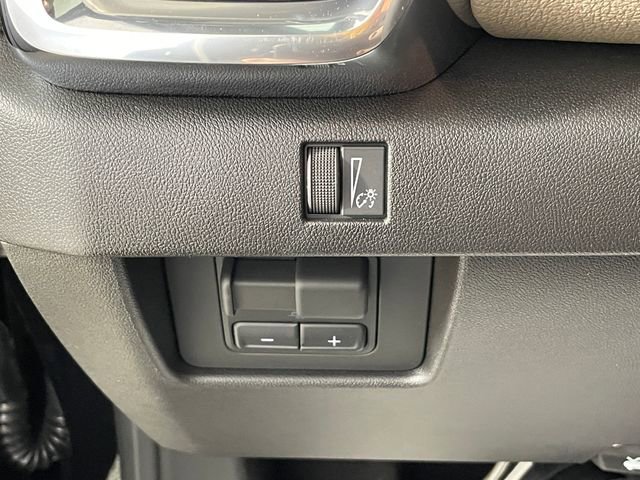 New 2026 GMC Canyon Denali AWD/4WD image 9