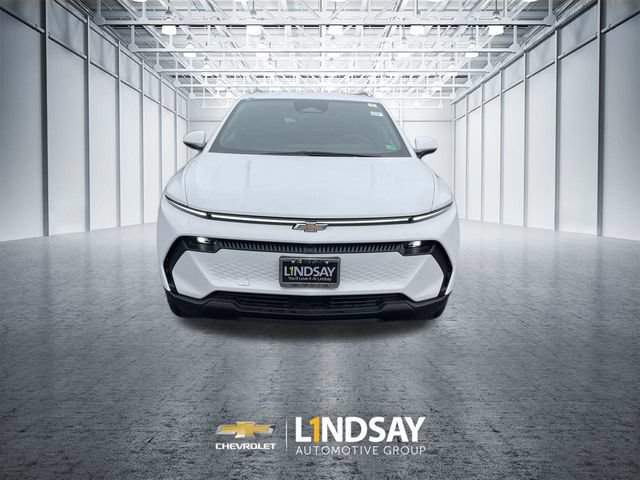 New 2026 Chevrolet Equinox EV LT AWD/4WD image 3