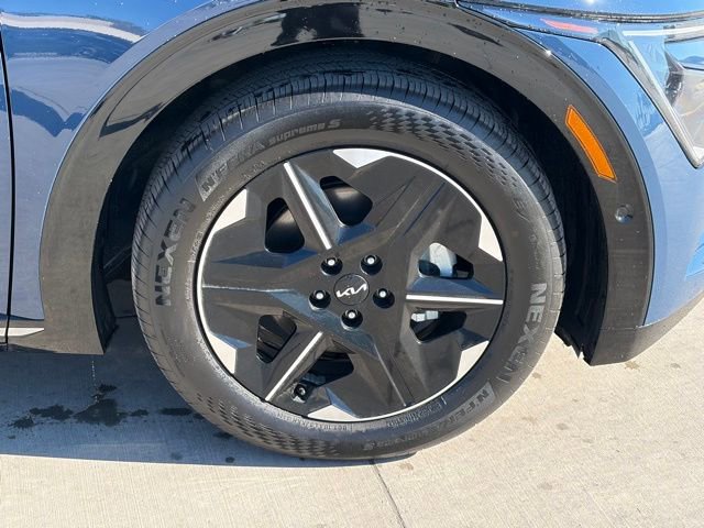 Used 2025 Kia EV6 Wind image 7