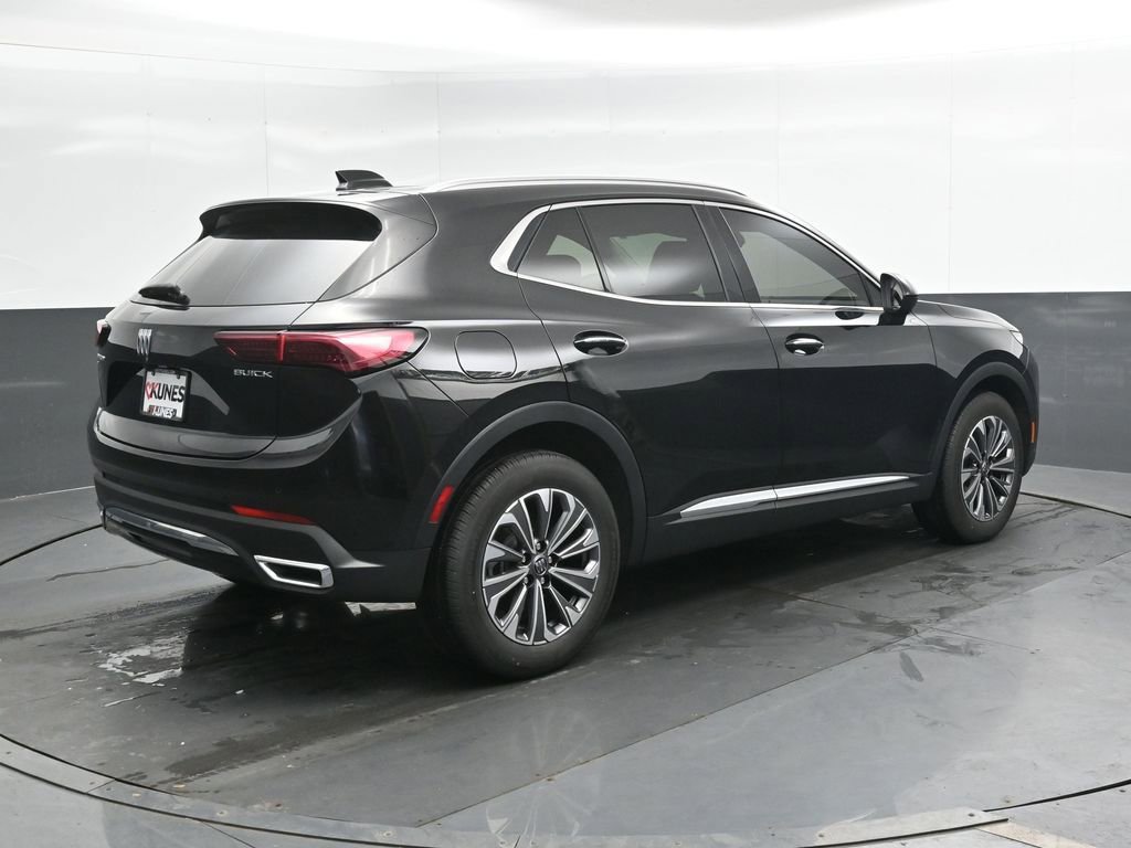 Used 2024 Buick Envision Preferred image 3