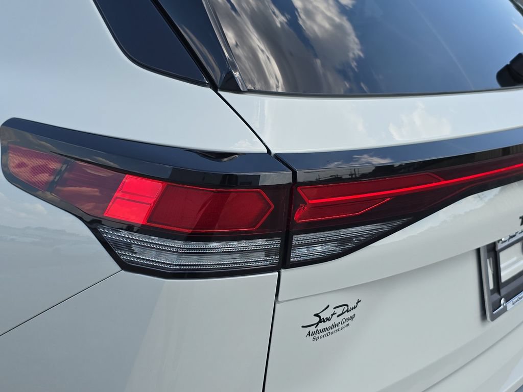 New 2026 Volkswagen Tiguan SE R-Line AWD/4WD image 30