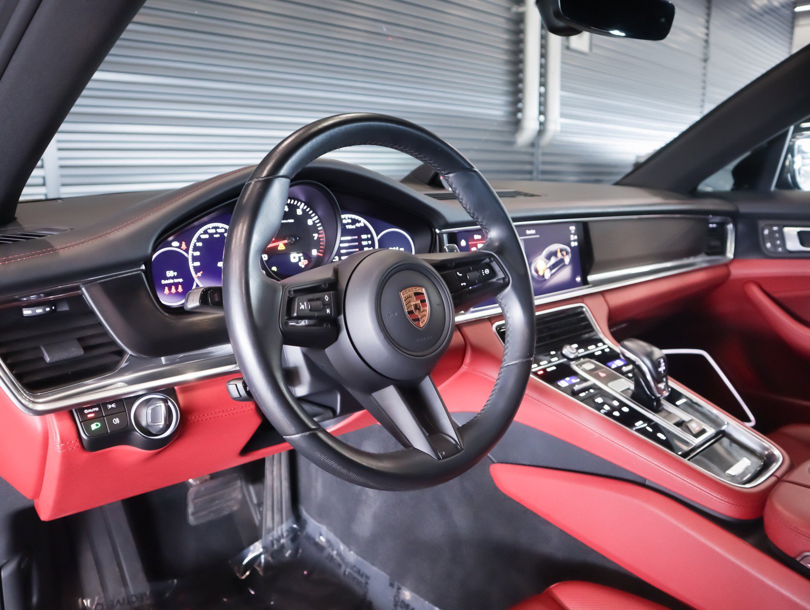 Certified 2023 Porsche Panamera Platinum Edition RWD image 4