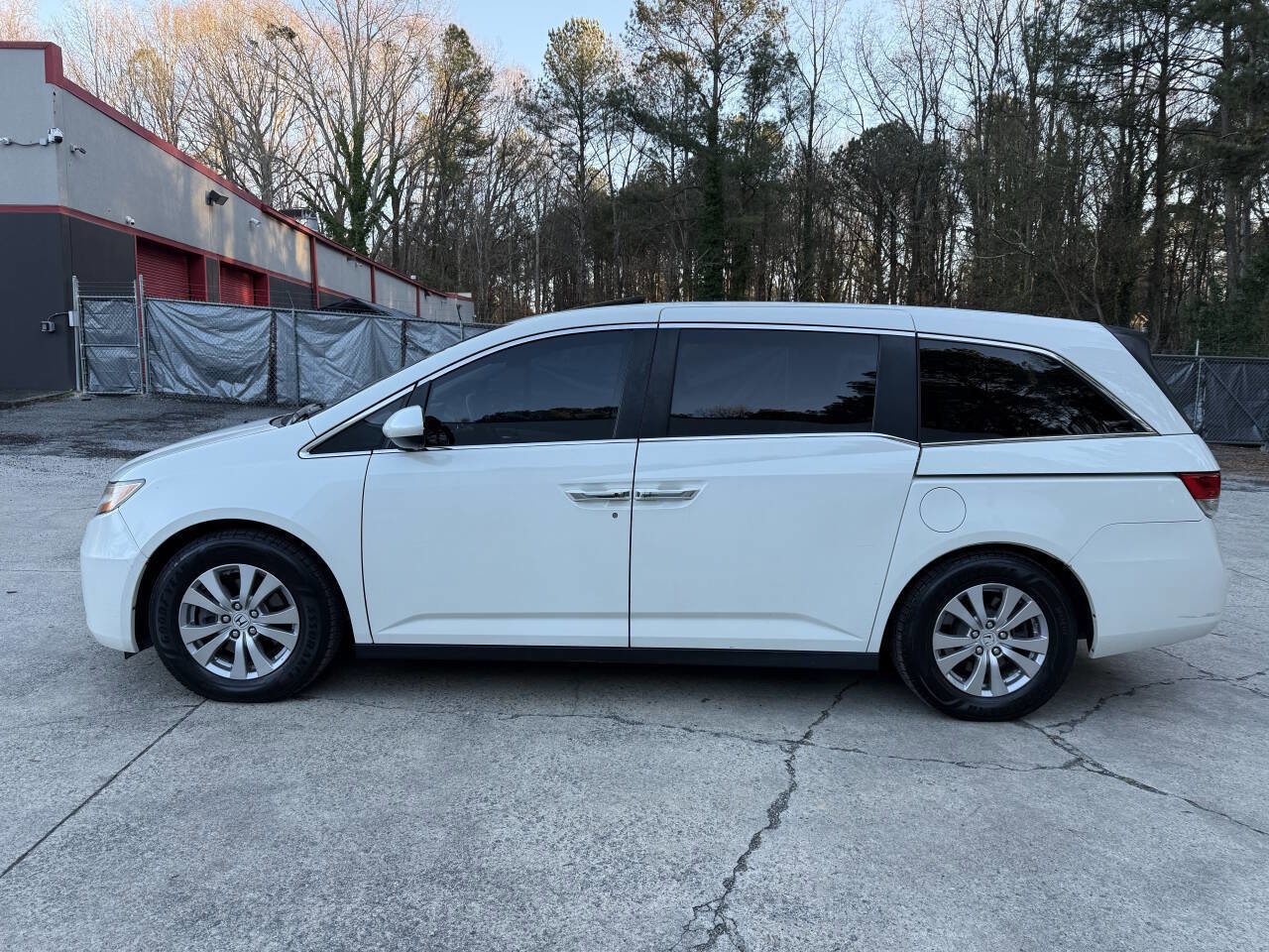 Used 2016 Honda Odyssey EX-L image 3