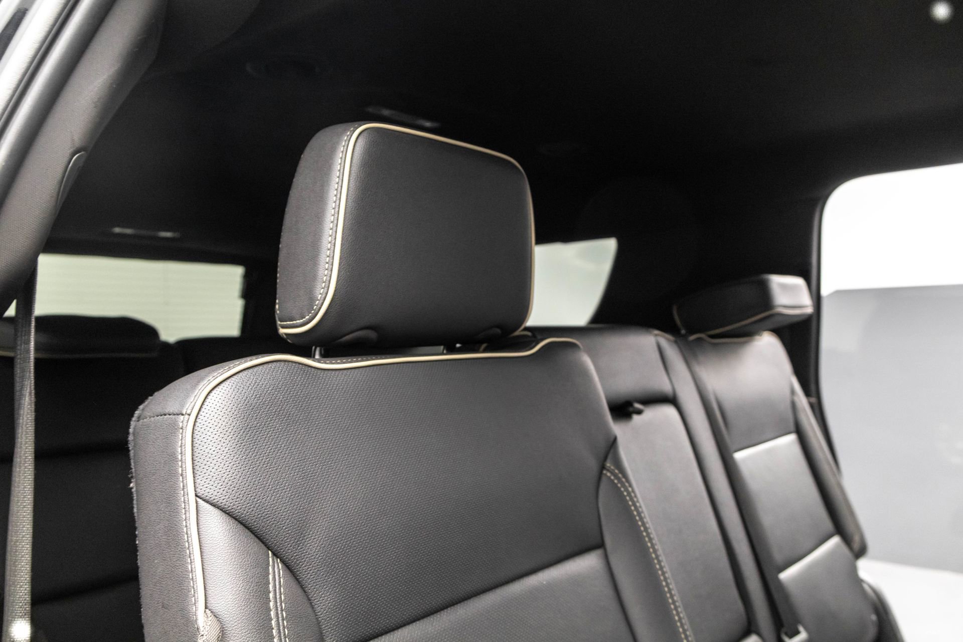 Used 2021 GMC Yukon XL SLT image 33