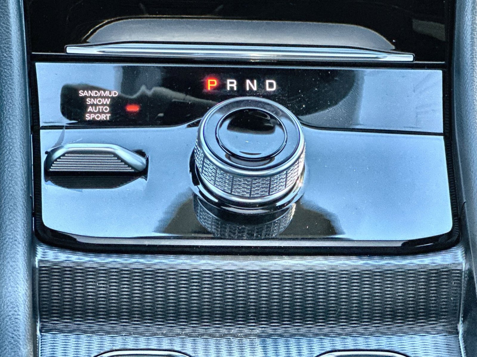 New 2025 Jeep Grand Cherokee Limited w/ Luxury Tech Group II image 22