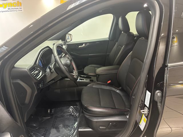 Used 2026 Ford Escape ST-Line Select w/ Equipment Group 401A AWD/4WD image 6