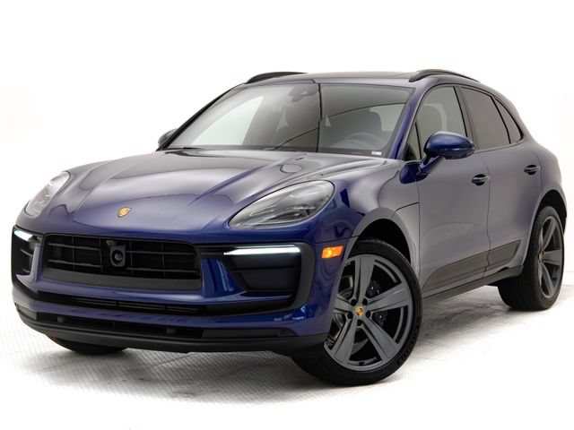 Certified 2025 Porsche Macan AWD/4WD image 1