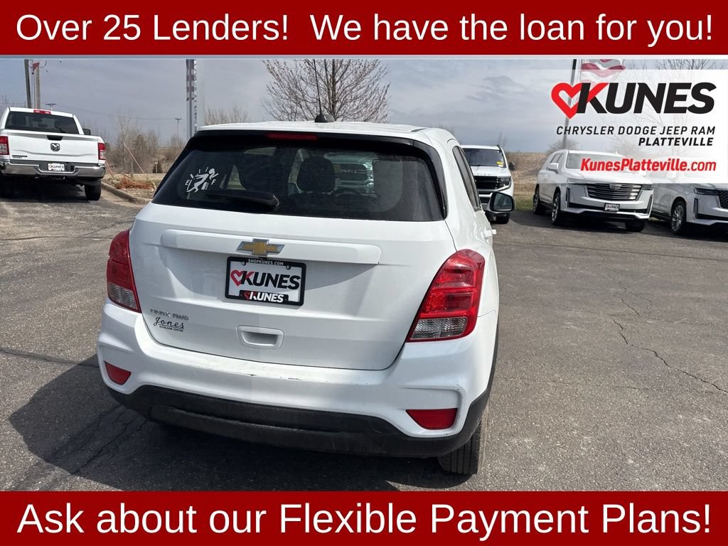 Used 2018 Chevrolet Trax LS AWD/4WD image 14