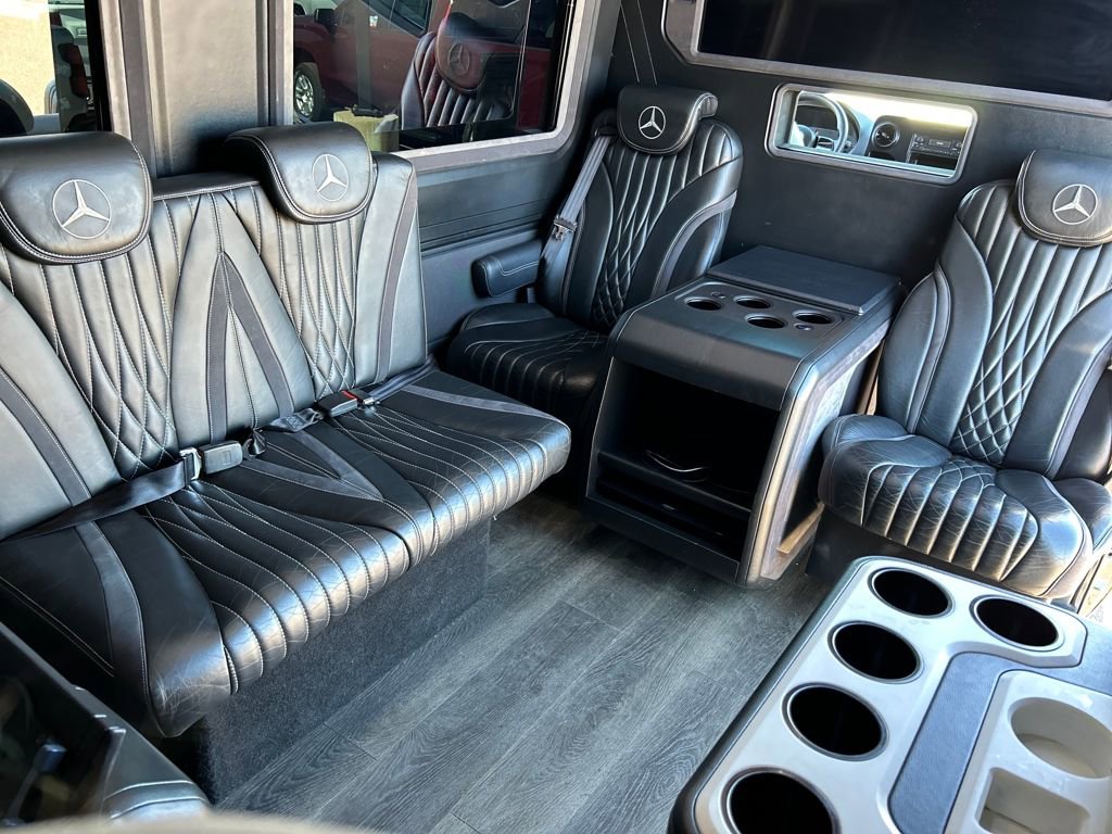 Used 2019 Mercedes-Benz Sprinter 2500 image 17