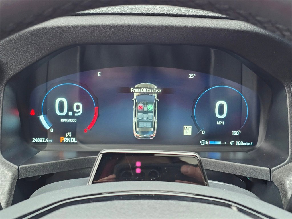 Used 2025 Ford Explorer Platinum image 27