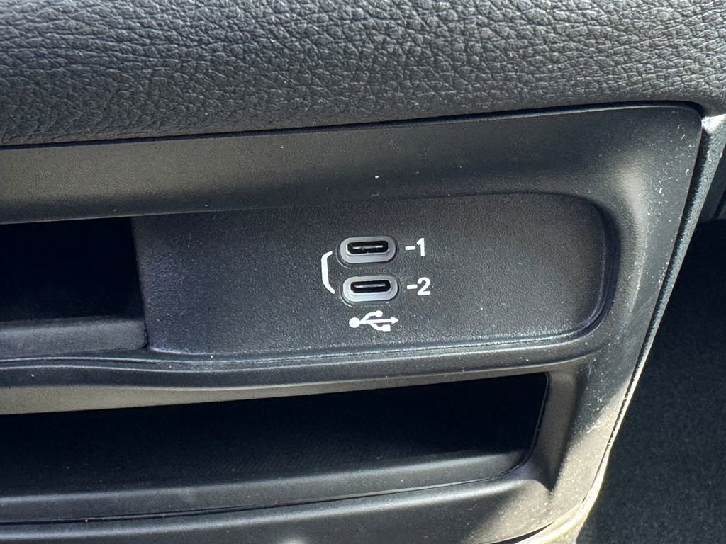 New 2026 Chrysler Pacifica Select image 20