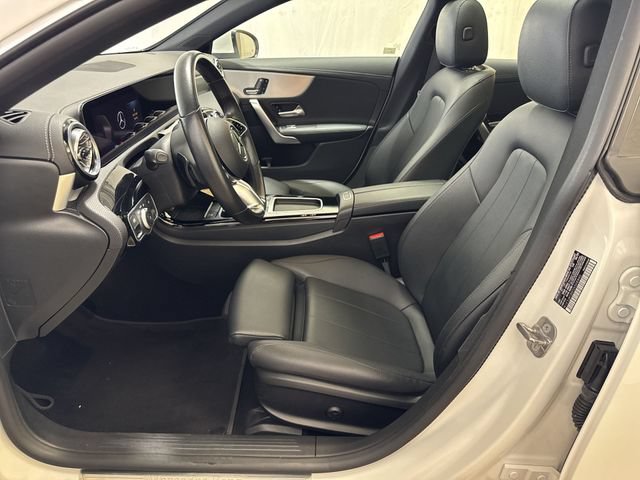 Used 2025 Mercedes-Benz CLA 250 image 10