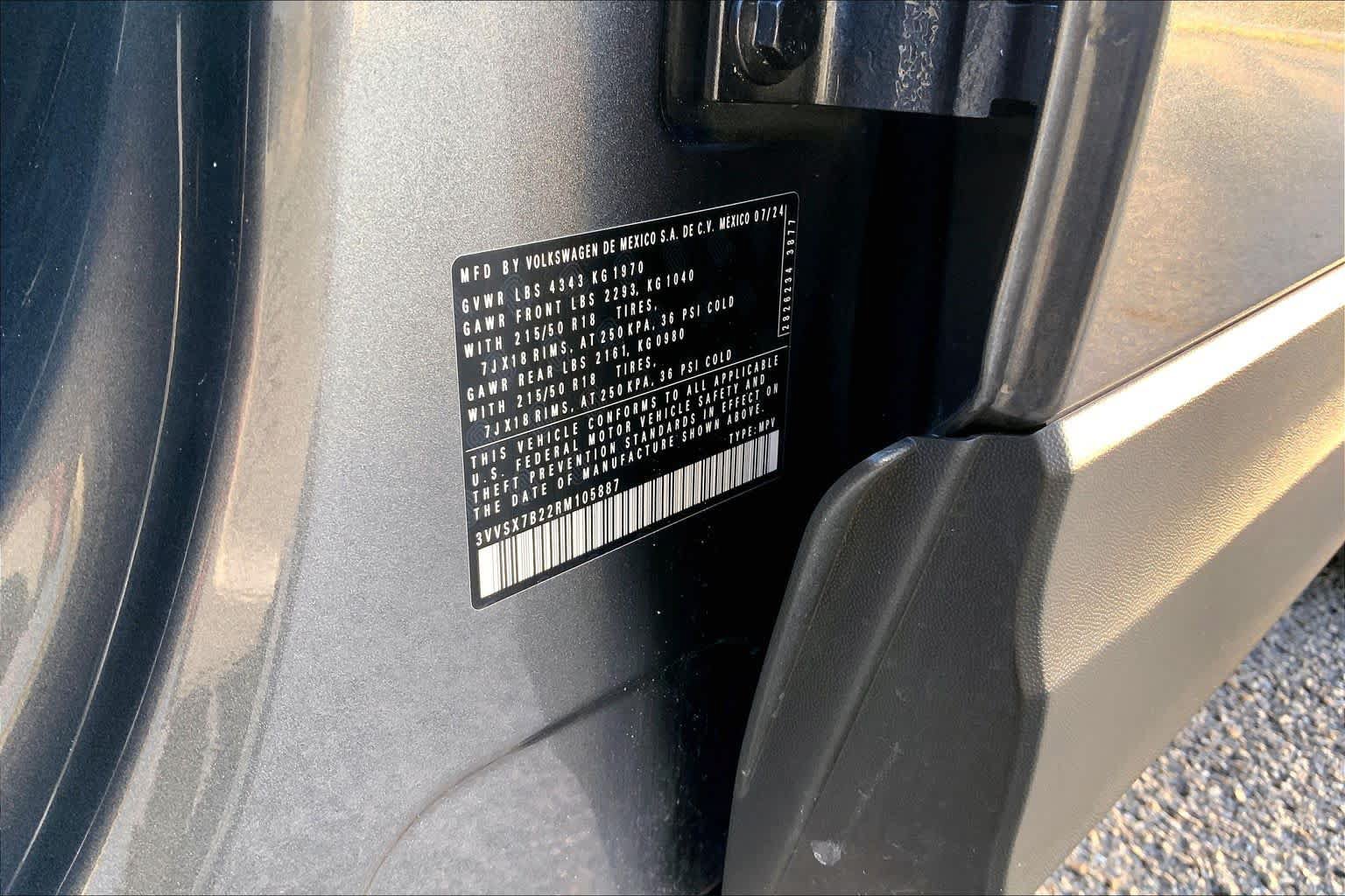 Used 2024 Volkswagen Taos SE FWD image 31