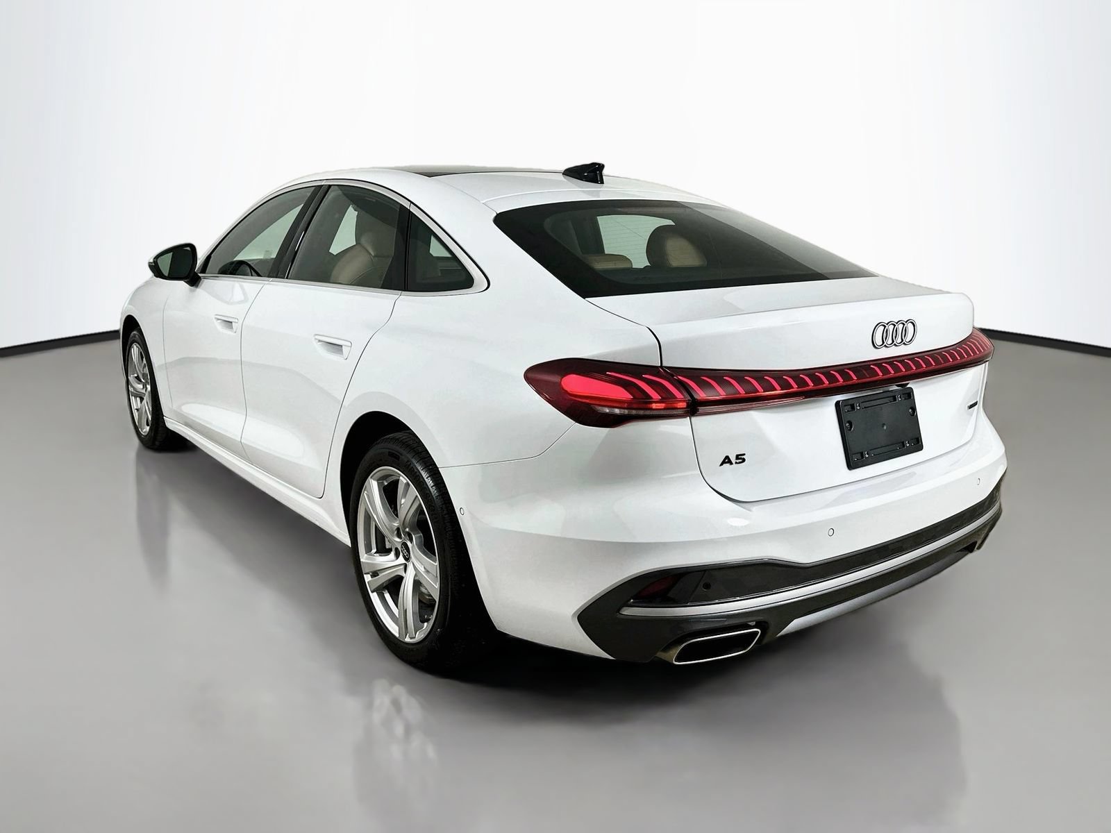 Used 2025 Audi A5 2.0T Premium Plus w/ Premium Plus AWD/4WD image 7