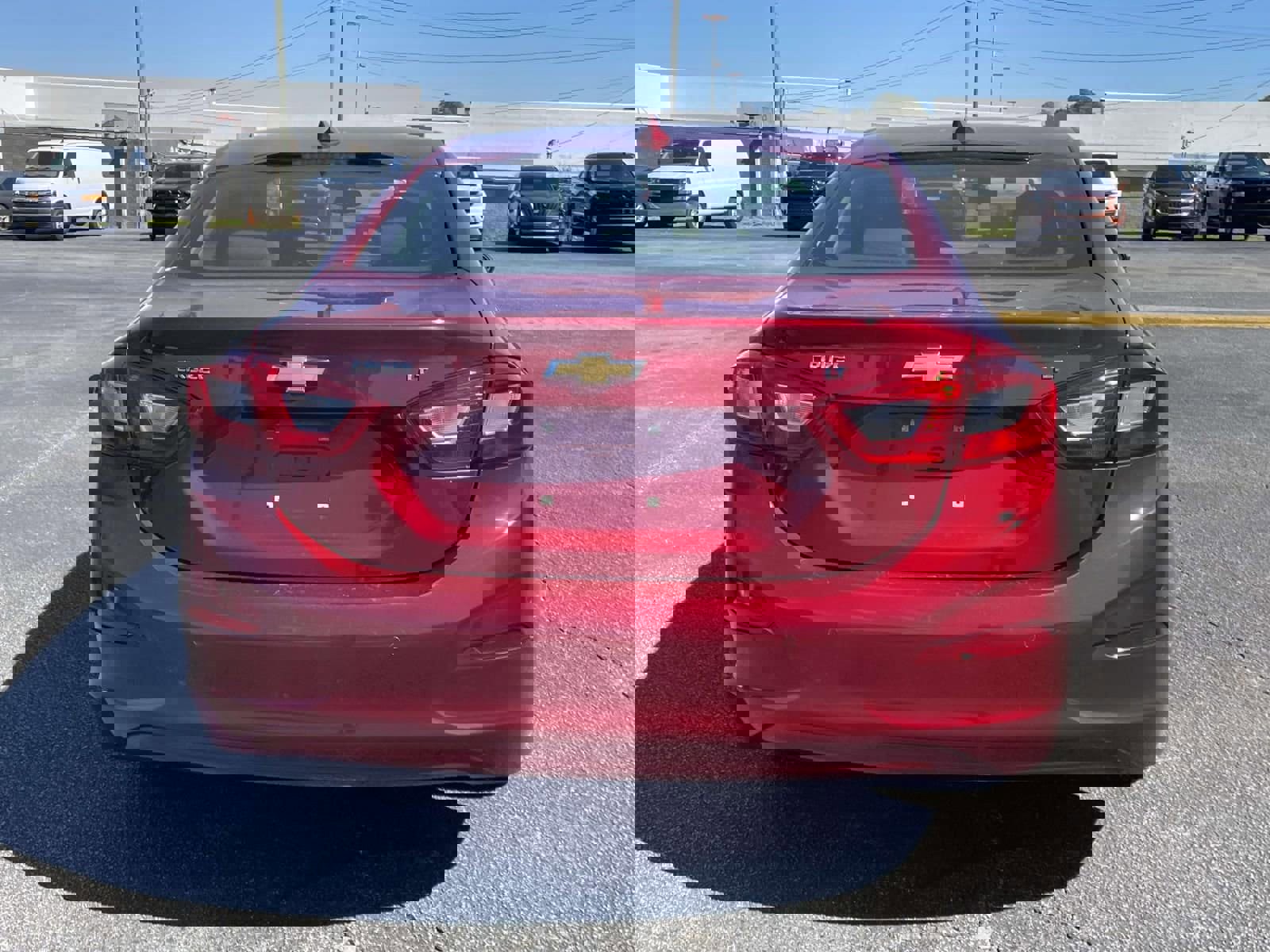 Used 2019 Chevrolet Cruze LT w/ LT True North Edition image 4