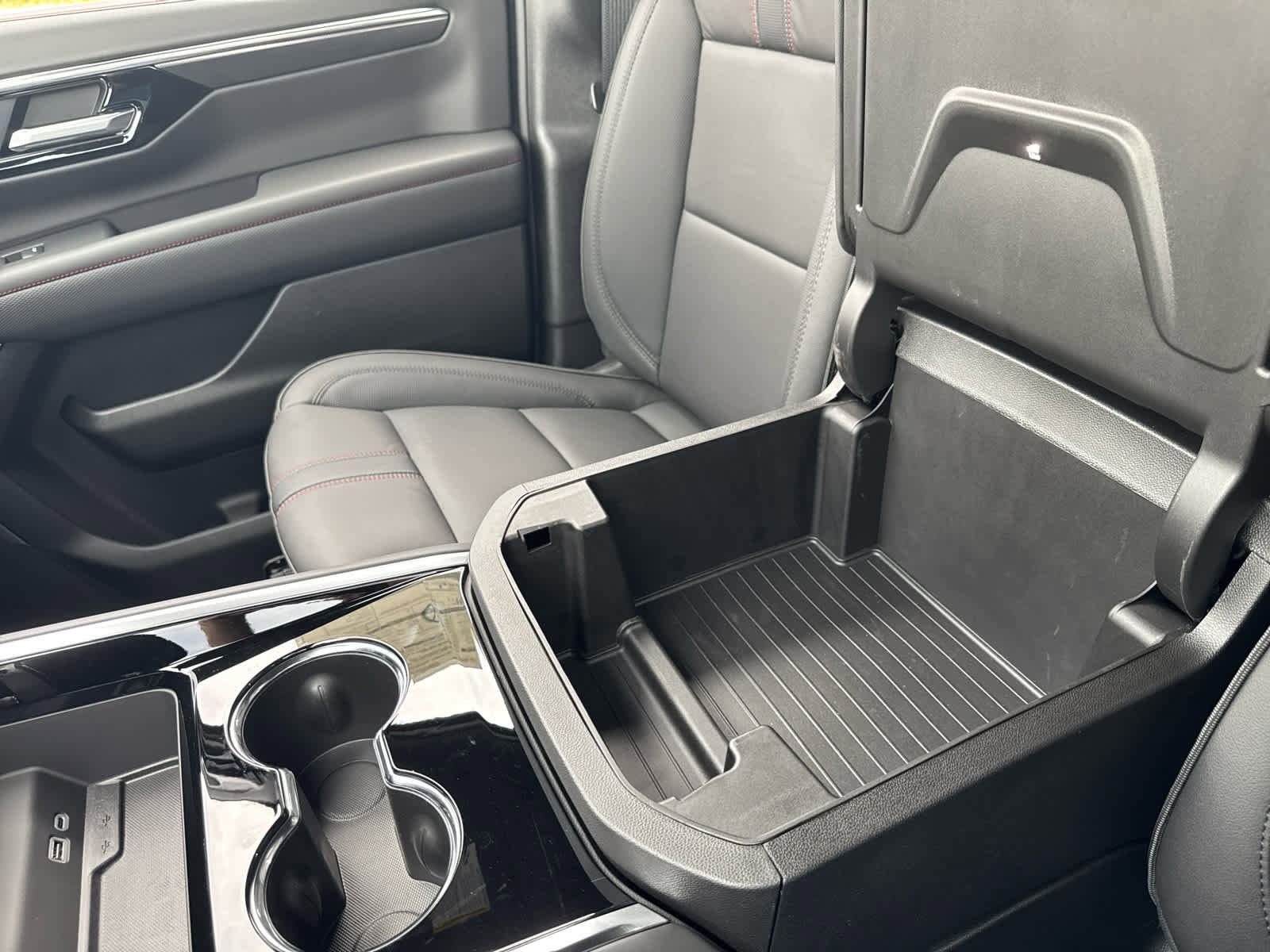 New 2026 Chevrolet Tahoe RST w/ RST Capability Package image 28