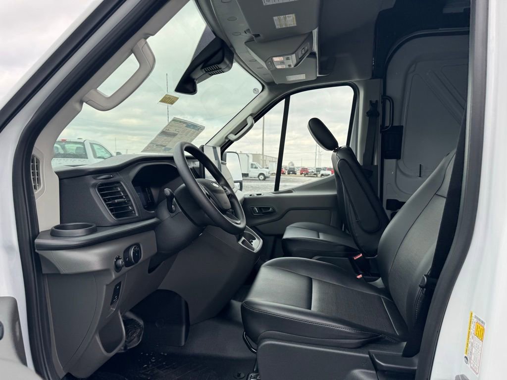 New 2026 Ford Transit 250 148 Medium Roof image 19