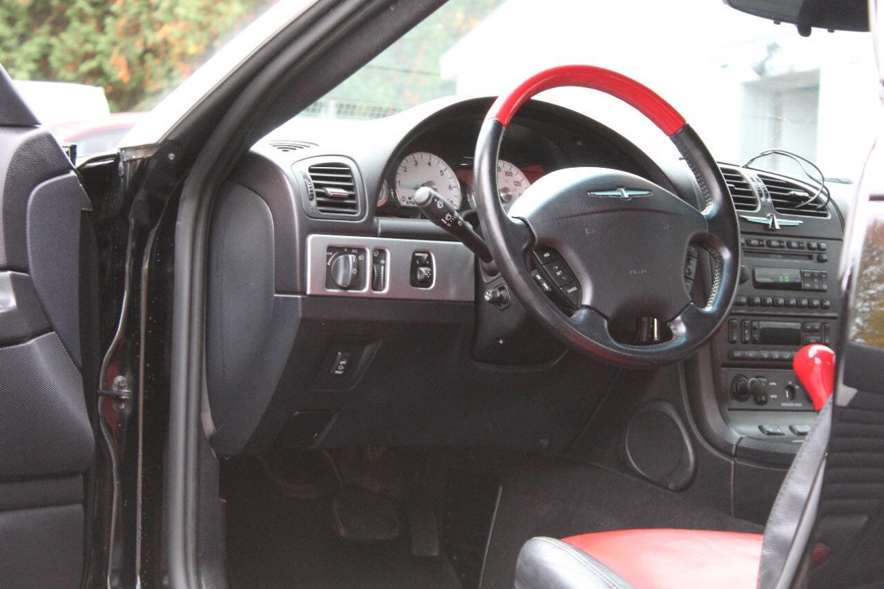 Used 2003 Ford Thunderbird image 31