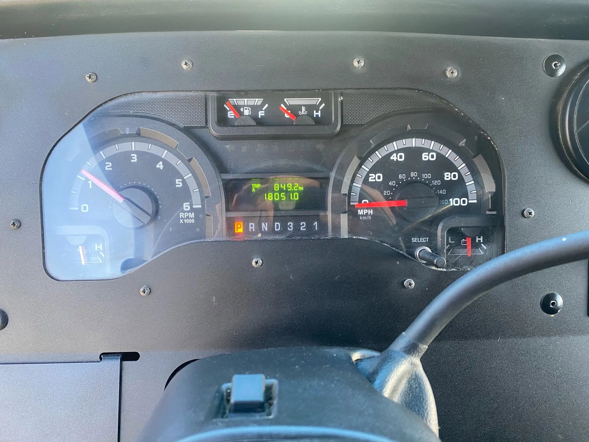 Used 2012 Ford E-350 and Econoline 350 Super Duty w/ Air Conditioning Prep Pkg RWD image 10