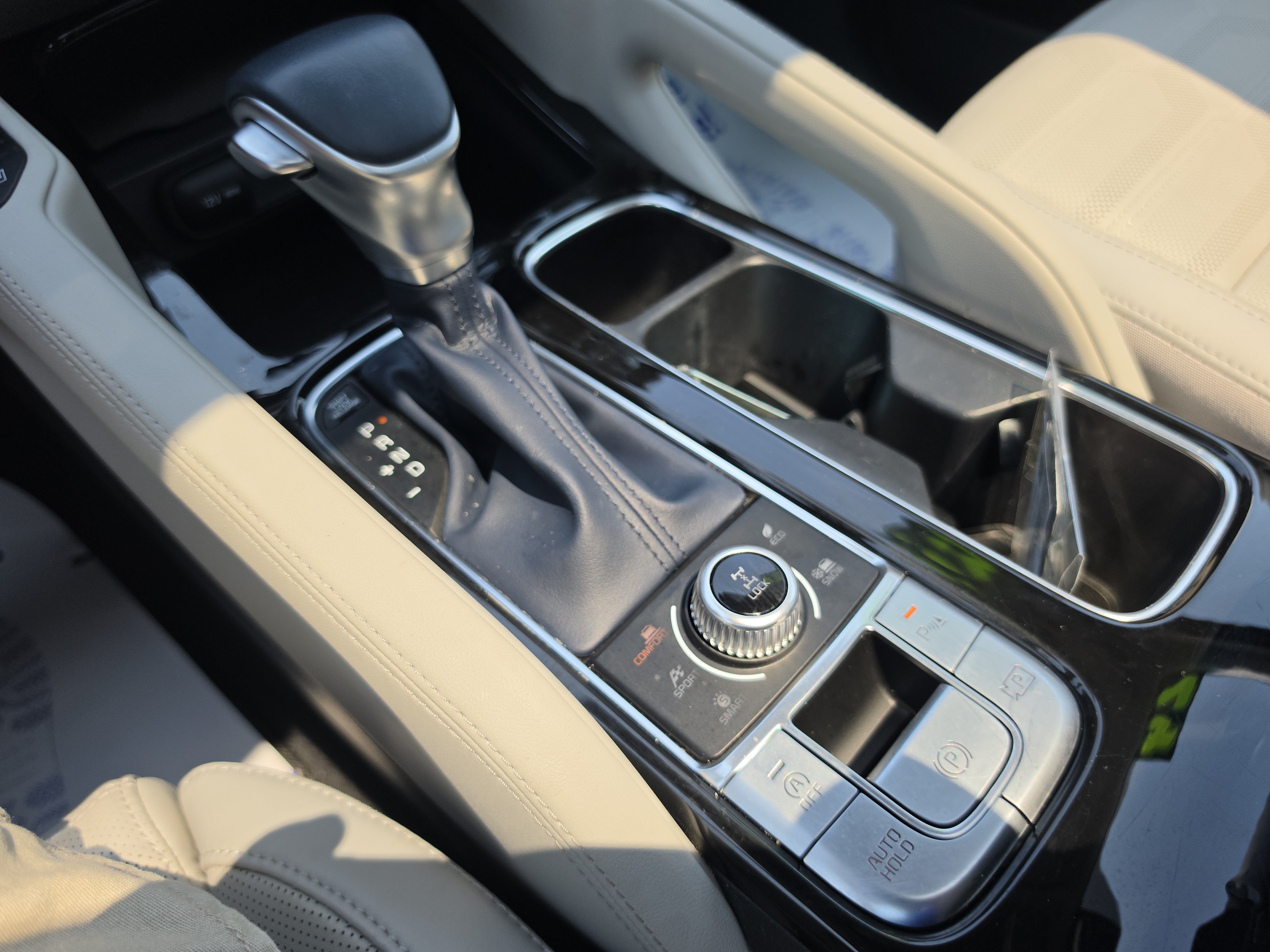 Used 2024 Kia Telluride SX Prestige AWD/4WD image 28