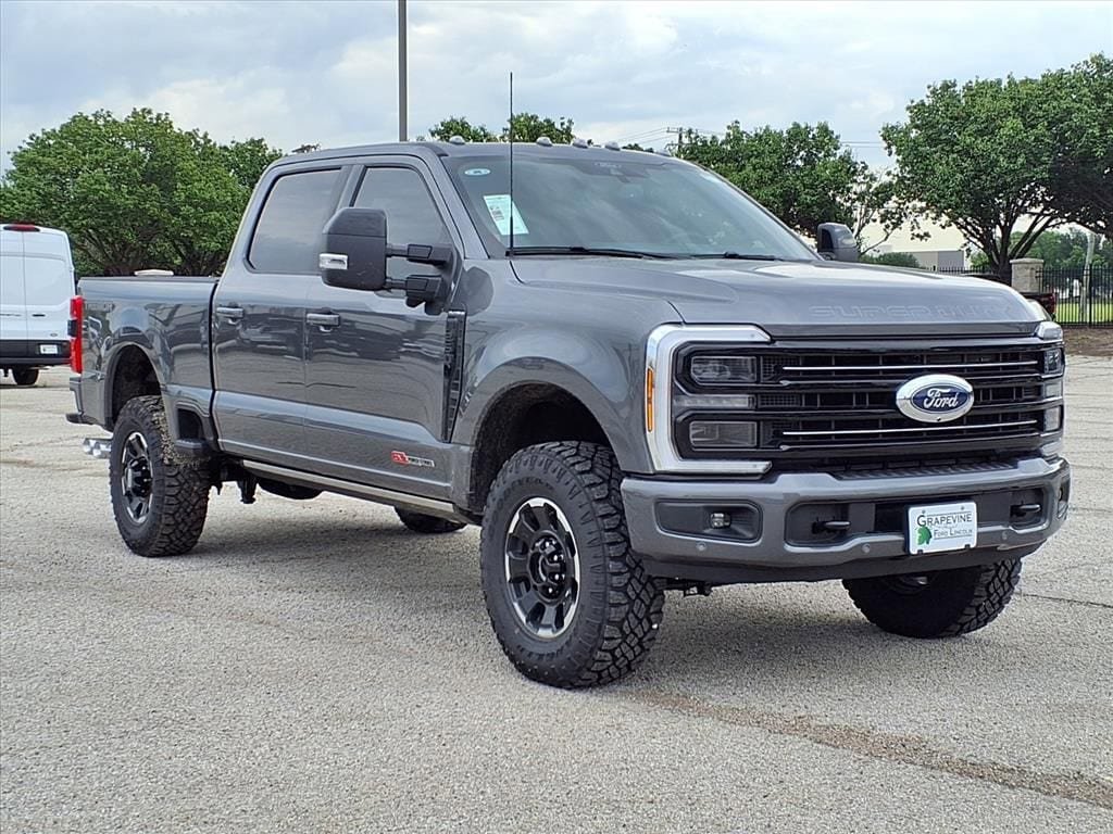 New 2026 Ford F250 Platinum w/ Tremor Off-Road Package AWD/4WD image 3