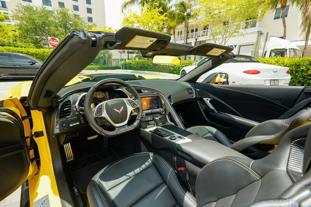 Used 2019 Chevrolet Corvette ZR1 RWD image 3