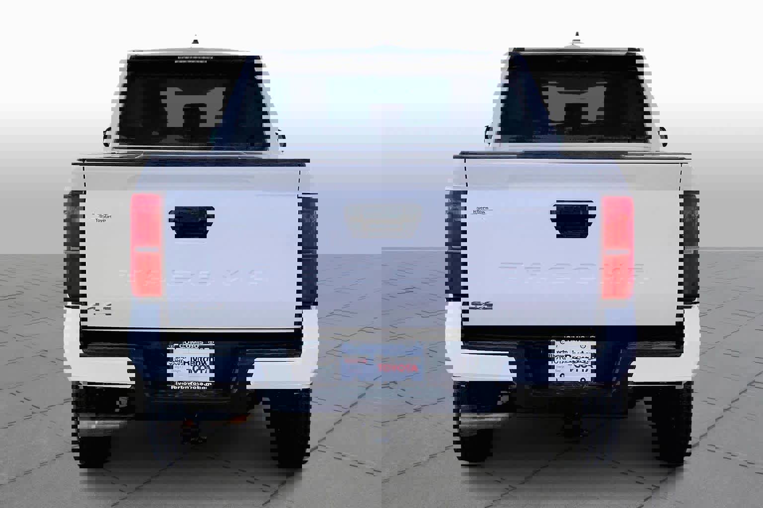 Used 2024 Toyota Tacoma SR5 image 8