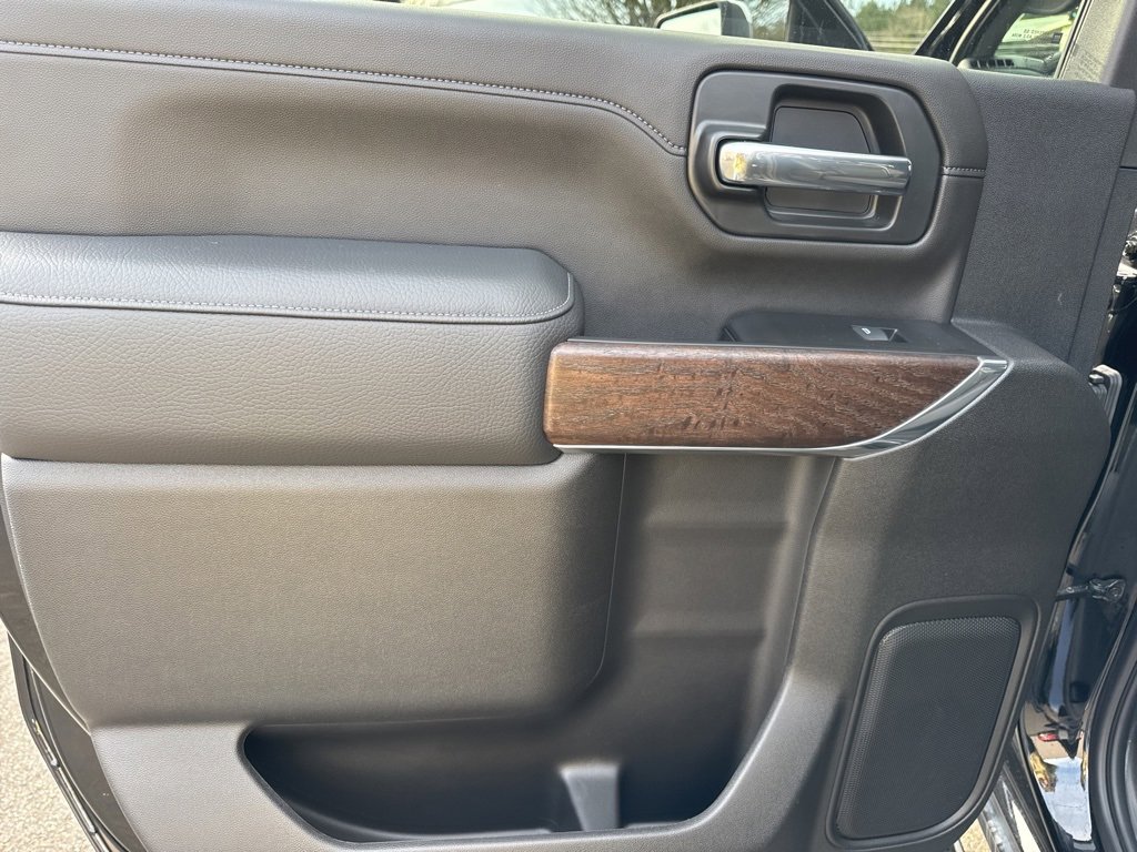 Used 2022 GMC Sierra 2500 Denali image 46