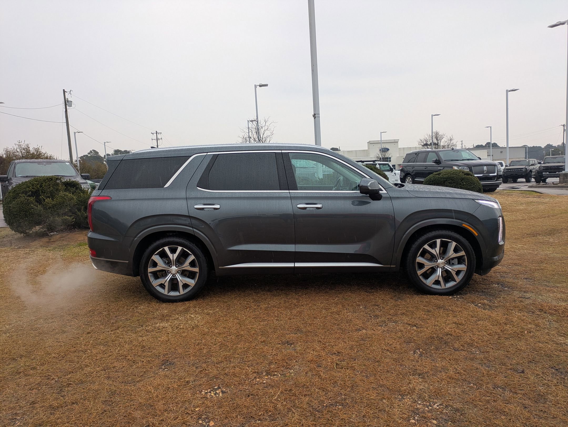 Used 2021 Hyundai Palisade Limited image 3