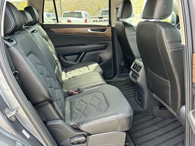 Used 2024 Volkswagen Atlas SE image 17