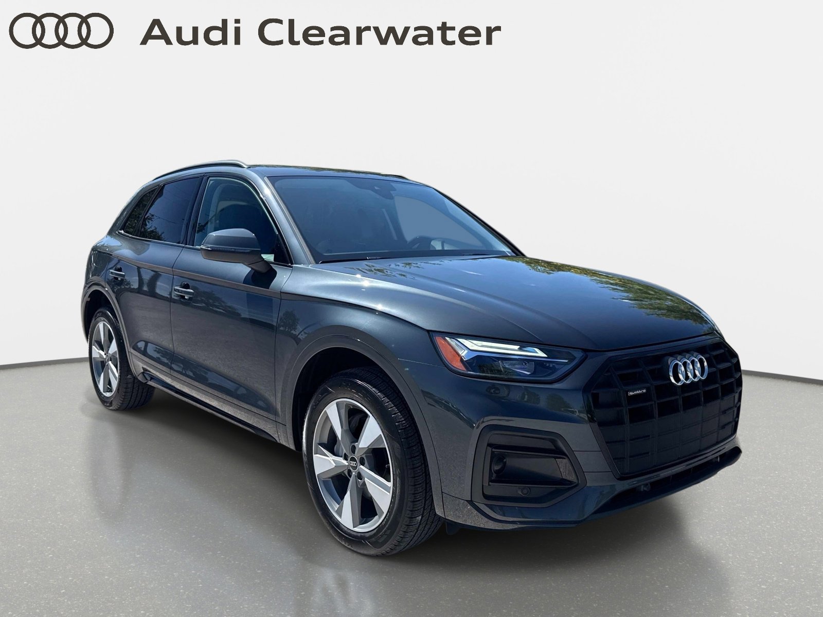Used 2025 Audi Q5 2.0T Premium w/ Convenience Plus Package AWD/4WD image 6