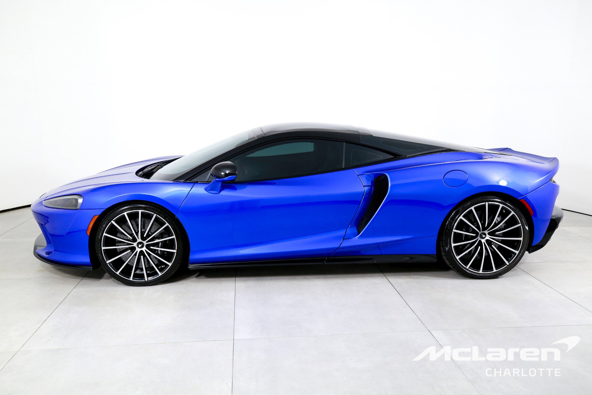 Used 2021 McLaren GT image 6