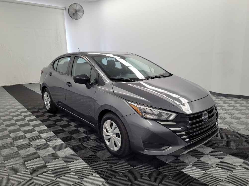 Used 2025 Nissan Versa S w/ Trunk Package FWD image 13