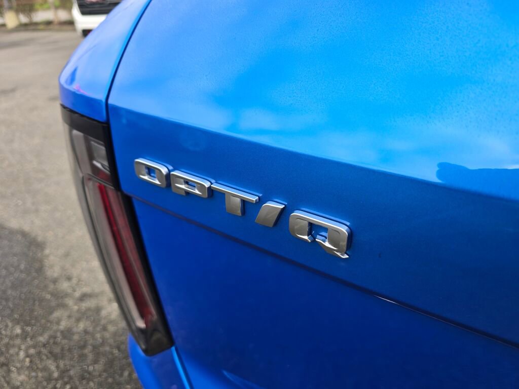 New 2026 Cadillac Optiq Luxury 1 image 40